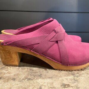 Sanita Leather and Wood Mule heel pink